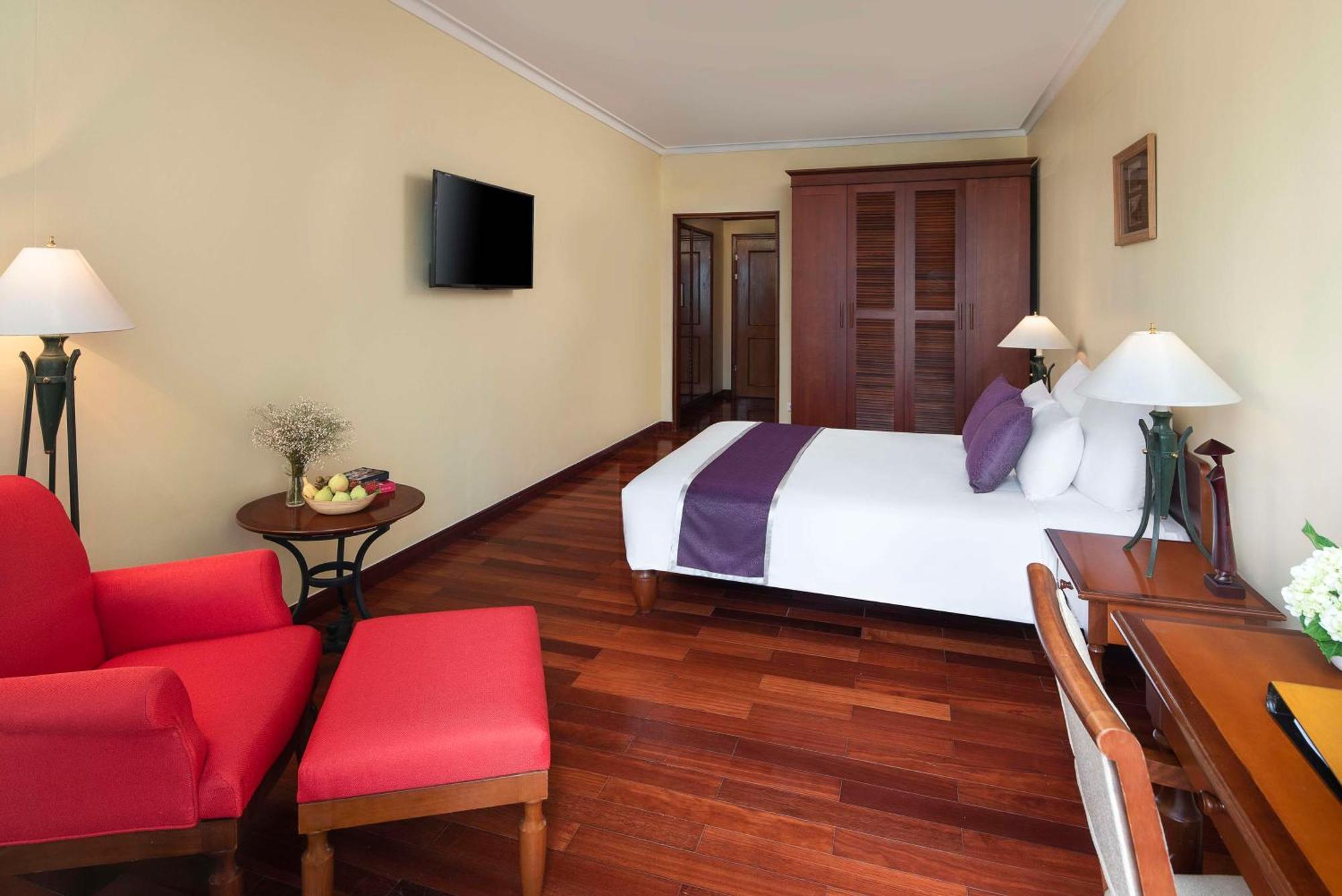 Avani Hai Phong Harbour View Hotel Exteriör bild