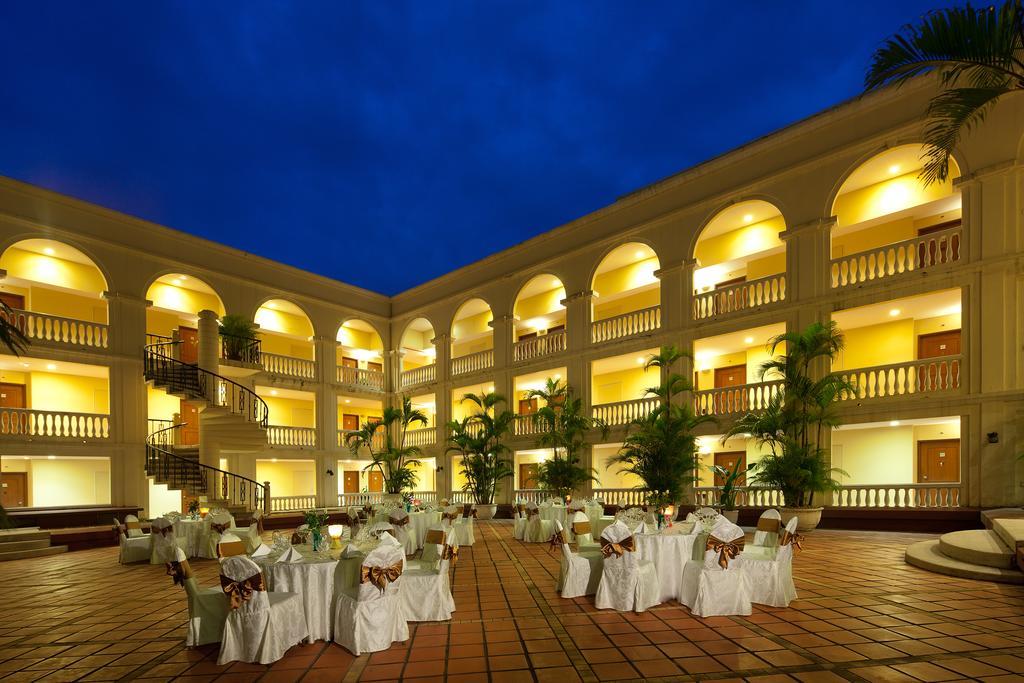 Avani Hai Phong Harbour View Hotel Exteriör bild